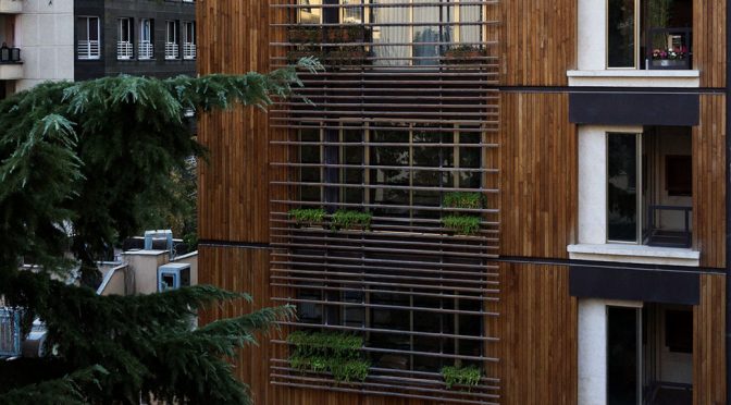 Zafaraniyeh Residential Building / Line Architecture Office