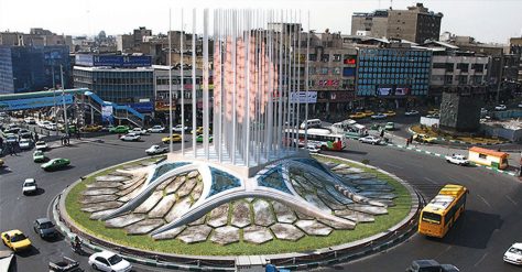 Tehran Enqelab Square Monument / Peyman Es’haghi, Mojtaba Davari Majd