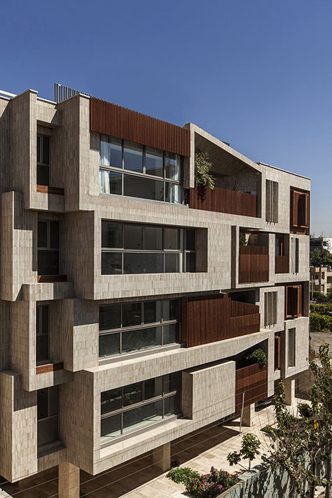 ساختمان مسکونی پنج خانه / استودیو آینده (فرشاد غفارزاده) | فینالیست جایزه آرکیتایزر 2017 در گروه «جزئیات ـ معماری + آجر»