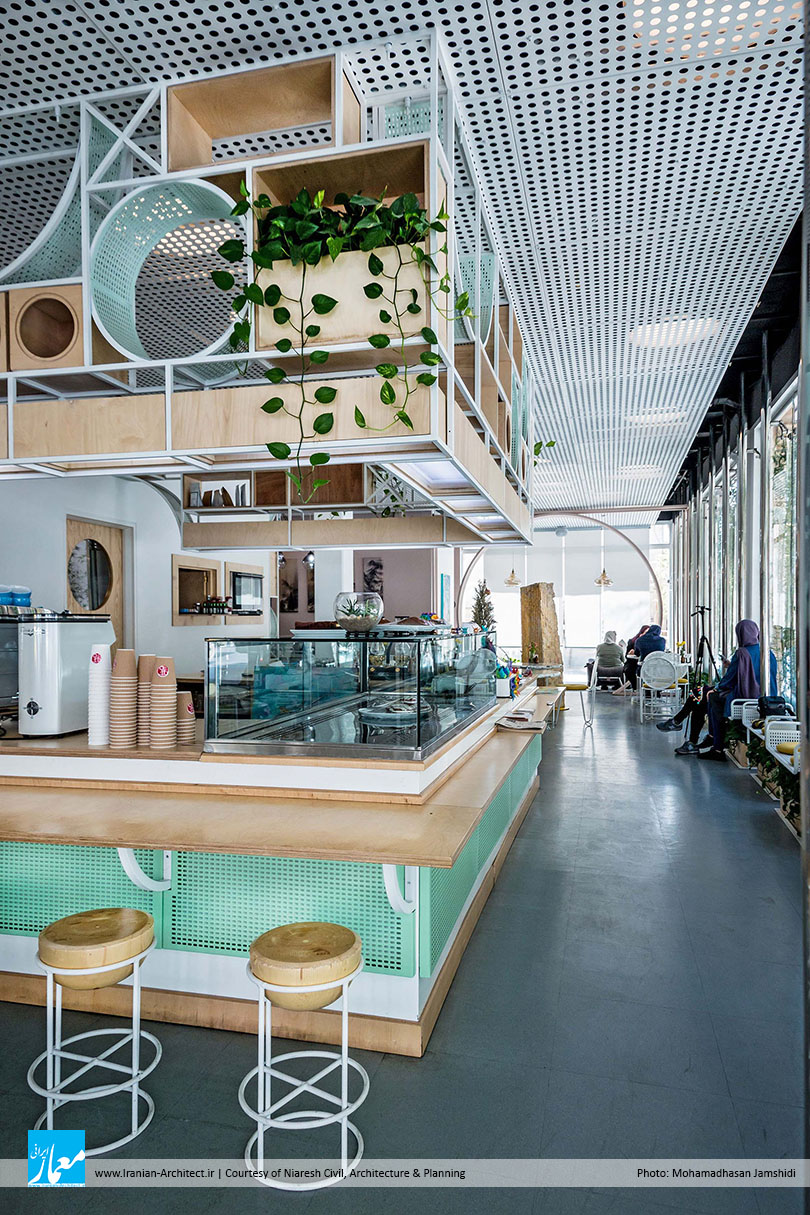 کافه هایکو / شرکت عمران و معماری نیارش