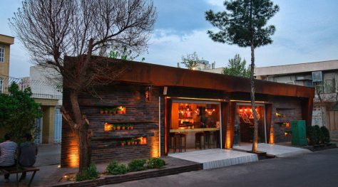 Triangle Cafe / Ashari Architects