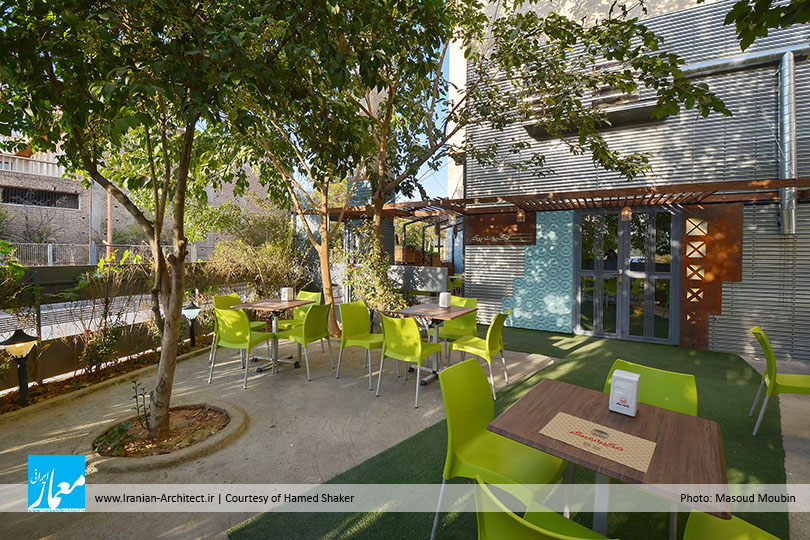 فست‌فود مگیران ‌برگر، شعبه 2 / حامد شاکر