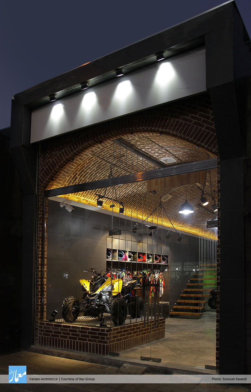 فروشگاه موتورسیکلت درسرا / گروه معماران کاو