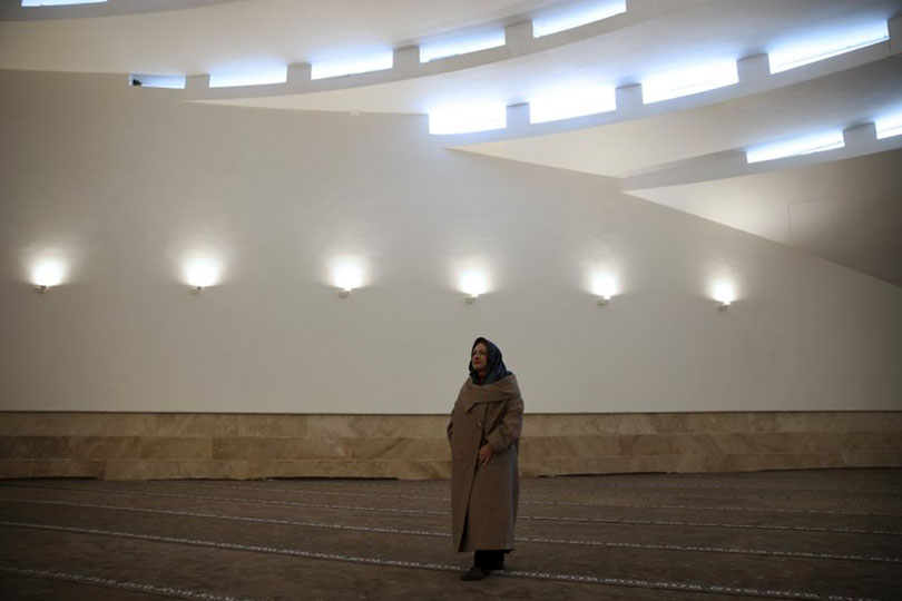 مسجد ولیعصر / رضا دانشمیر، کاترین اسپریدونف