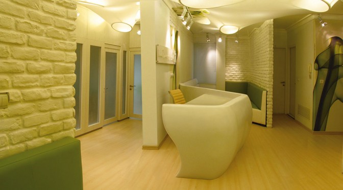 Aasa Pain Clinic / KAAZ Design Office